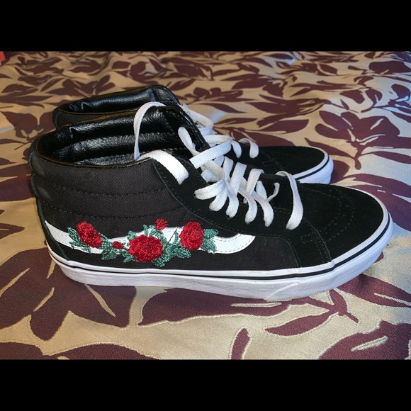 vans sk8 mid reissue rose thorns